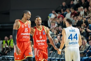 POLUVREME - Jagov ples u "Dudovoj šumi" i Batler koji obećava