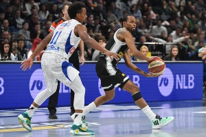 Partizan rutinski u derbiju, spremni za Španiju!