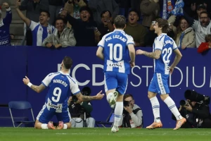 Živi san o Evropi, Dmitrović opet sačuvao mrežu Espanjola za minimalac nad Rajom