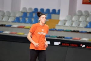 Ezačibaši do rutinske pobede, Tijana najbolja na terenu 