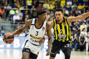 Fenerove "haubice" razbile najlošiji Partizan ove sezone