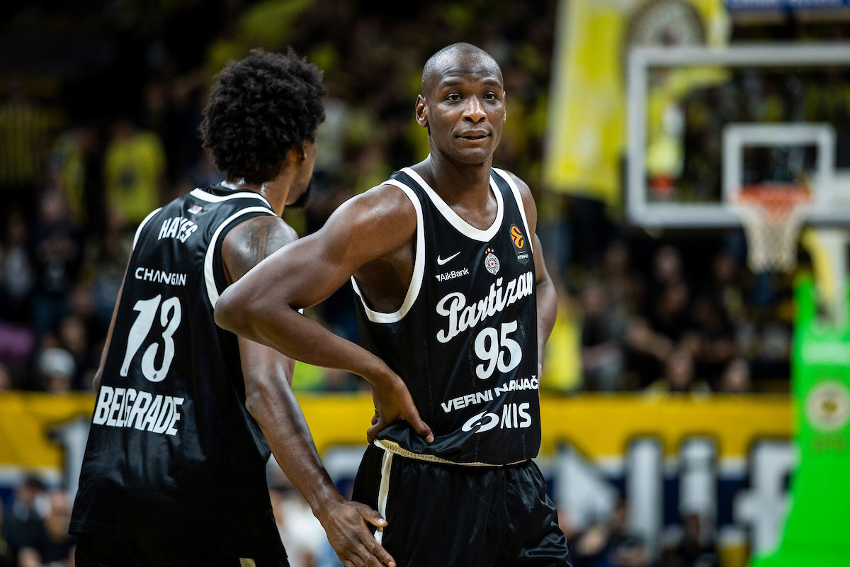 TVITOVI - Partizan je ''Evrokup tim''?