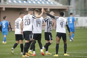 POLUVREME - Partizan vodi protiv Rumuna