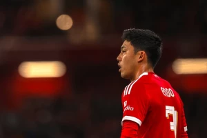 Sumorni "Enfild" se praznio 20 minuta pre kraja - Liverpul ispao iz Liga kupa, ostali favoriti prošli