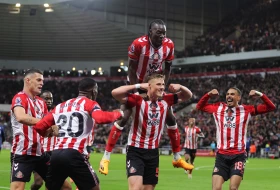 FA kup - Sanderlend izbacio Oksford, Fulam "okrenuo" Stouk