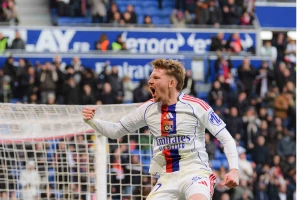 Kakva nedelja za čedo Endija Bare, Lion ponovo među pet