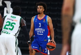 Krilni centar napustio Efes, sledeća stanica Crvena zvezda?