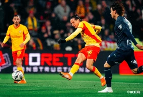 Lans može i na mišiće, posle Avra noći na francuskom tronu!