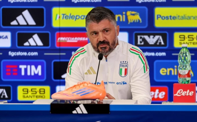 EPA/GIANNI STRIZZOLO