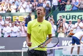 Zverev sjajnim servisom došao do polufinala Halea!