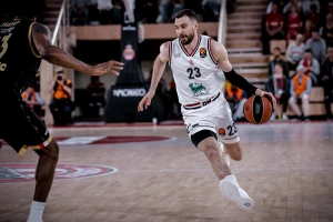 Ivanović blistao i zaustavio Armani - Breša izjednačila!
