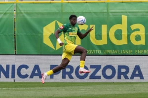 Lavala slave u Splitu, Dinamo izgubio u Istri, Hajduk odmiče!