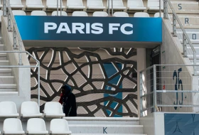 Pariz beži dalje od zone ispadanja sa čovekom koji je ekspert za takve situacije