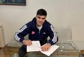 Sin Saše Danilovića potpisao prvi profesionalni ugovor!