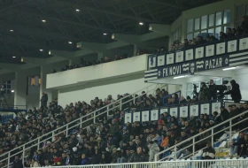 Ni kiša im nije mogla ništa, Pazarci rasprodali karte!