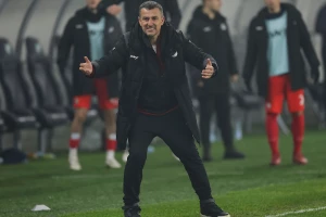 Vule Jovanović zaustavio Lučance u jurišu na bezbednu zonu!