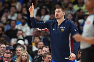 Tripl-dabl u senci izgubljenih lopti, Jokić progovorio o problemima Denvera