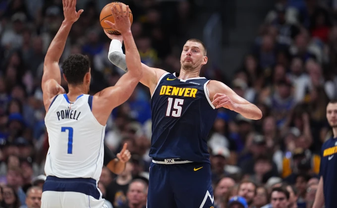 AP Photo/David Zalubowski