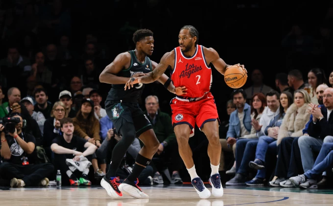 AP Photo/Bailey Hillesheim