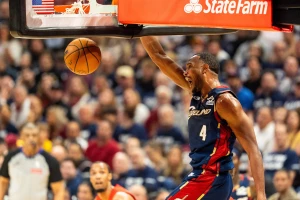 Počeo plej-of, Klivlend rutinirao Toronto