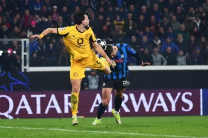 Heroj Krstović glavom gde niko ne bi ni pomislio nogom, i za ovo je bio potreban VAR?