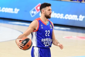 Micić u Abu Dabiju