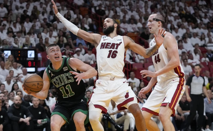 AP Photo/Wilfredo Lee