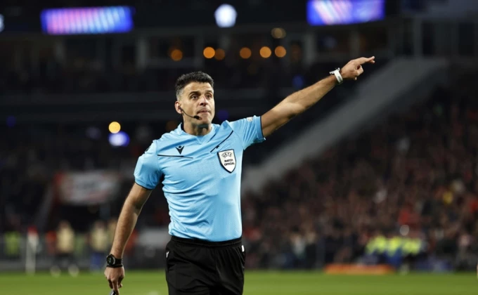 EPA/MAURICE VAN STEEN