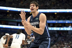 Džejson Kid objasnio, zbog čega Marjanović nema minute u NBA ligi?