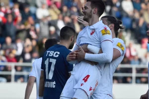 Zvezda pobedila, ali navijači upozoravaju na jedan detalj, šta zameraju Dejanu Stankoviću? (TVITOVI)