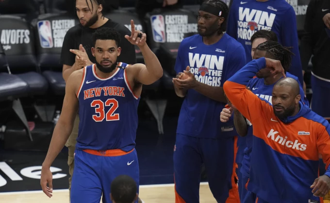 AP Photo/Jeff Roberson