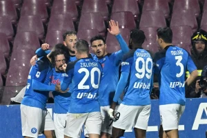 Još jedan korak ka "Skudetu" - Napoli slavio u Salernu!