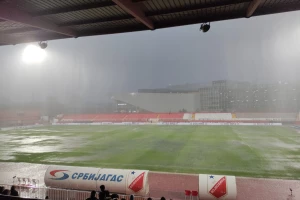 Neviđeno nevreme zaustavilo fudbal u Novom Sadu, Čuka grabila ka finalu Kupa!