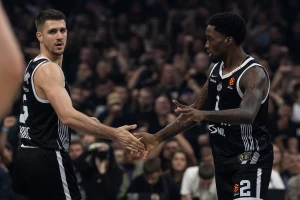 ''Minus 32'' motiv više za Partizan!