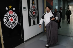 Trinkijeri: ''Srce kaže - Partizan!''