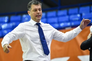 Novi trener Budućnosti sprema iznenađenje Partizanu, menja uloge igračima!