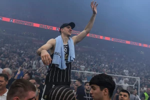 Vanja: "Šta nam je Željko rekao na poluvremenu? Nije nam j.... m....!""