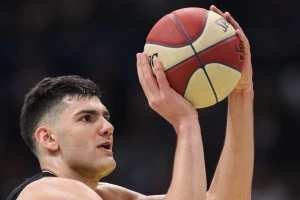 Hrvatski portal o Vukčevićevom transferu: ''Kako on odmah u NBA, a Matković mora u Razvojnu ligu?''