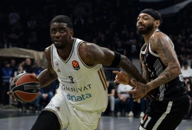 Bonga i Karlik režirali Partizanovo buđenje, od -16 do ubedljive pobede nad Dubaijem!