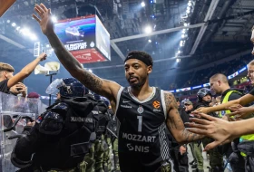 Karliku se vratio osmeh na lice!