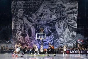 POLUVREME - Ne pomaže ni moćna koreografija! Crno-beli, šta ste radili nedelju dana? Opet ''minus 14'' na startu!