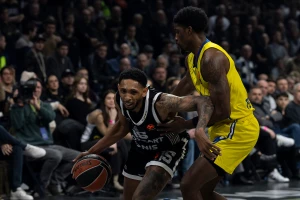 Lako je kad umeš - Pejn iz aviona postao najbolji igrač Partizana