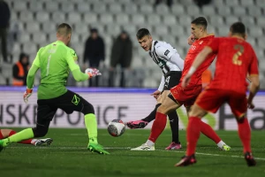 POLUVREME - Partizan u problemu!