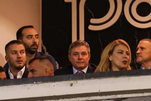 UŽIVO - Piksi gleda Partizan! Delirijum u Humskoj, i vođstvo, i igrač više!