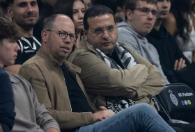 Čudan prizor u Madridu - Janaju knjiga ostala jedini drug