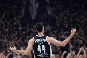 Frenk Kaminski ponovo u NBA ligi!