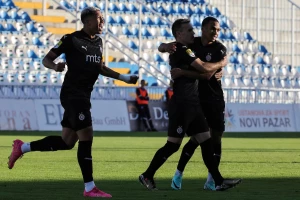 UŽIVO - Partizan iz prvog napada "otvorio" Pazarce
