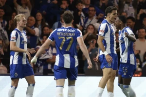 Farioli je uspeo, "kletva" skinuta posle 365 dana,  Porto od večeras i zvanično šampion (VIDEO)