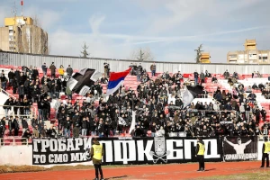 ''Grobari'' se i u stihu obratili fudbalerima Partizana