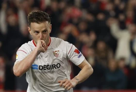 Rakitić brani trenera, čiju ostavku traže navijači
